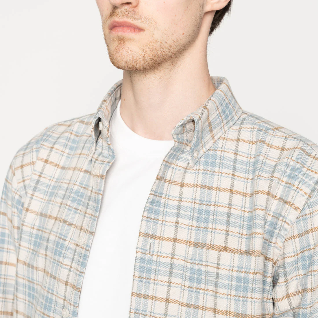 Easy Shirt in Pale Blue Big Slub Check Flannel - Image 4